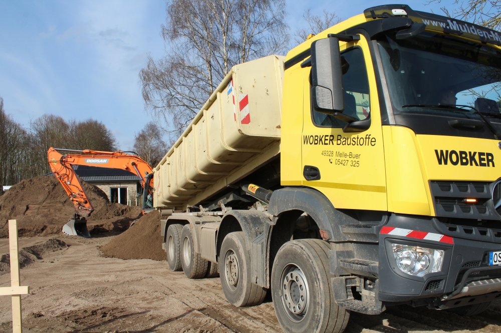 Schüttgüter-Transport 1 Schüttgüter-Transport - Bild 1